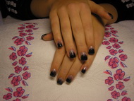 Fekete-ezüst csillogás